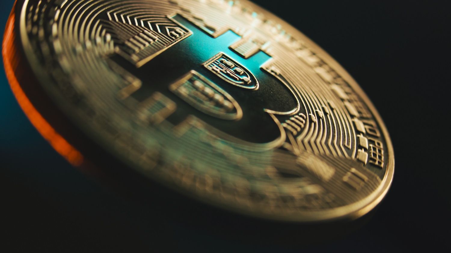 比特币冲高背后：牛市信号仍待确认