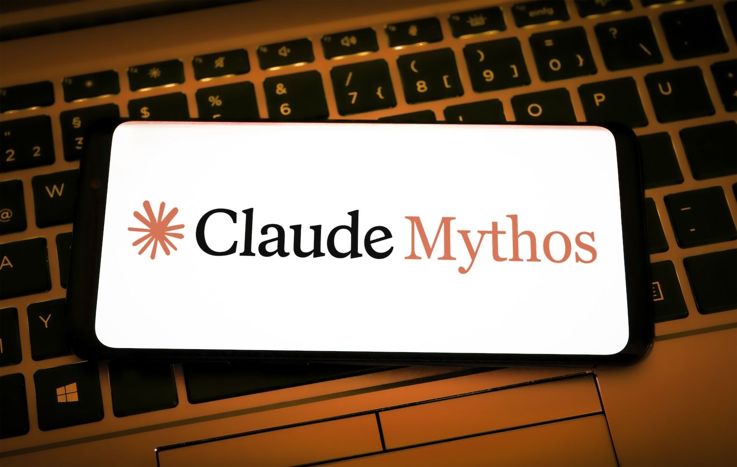 Claude Mythos模型即将公开，安全争议引关注