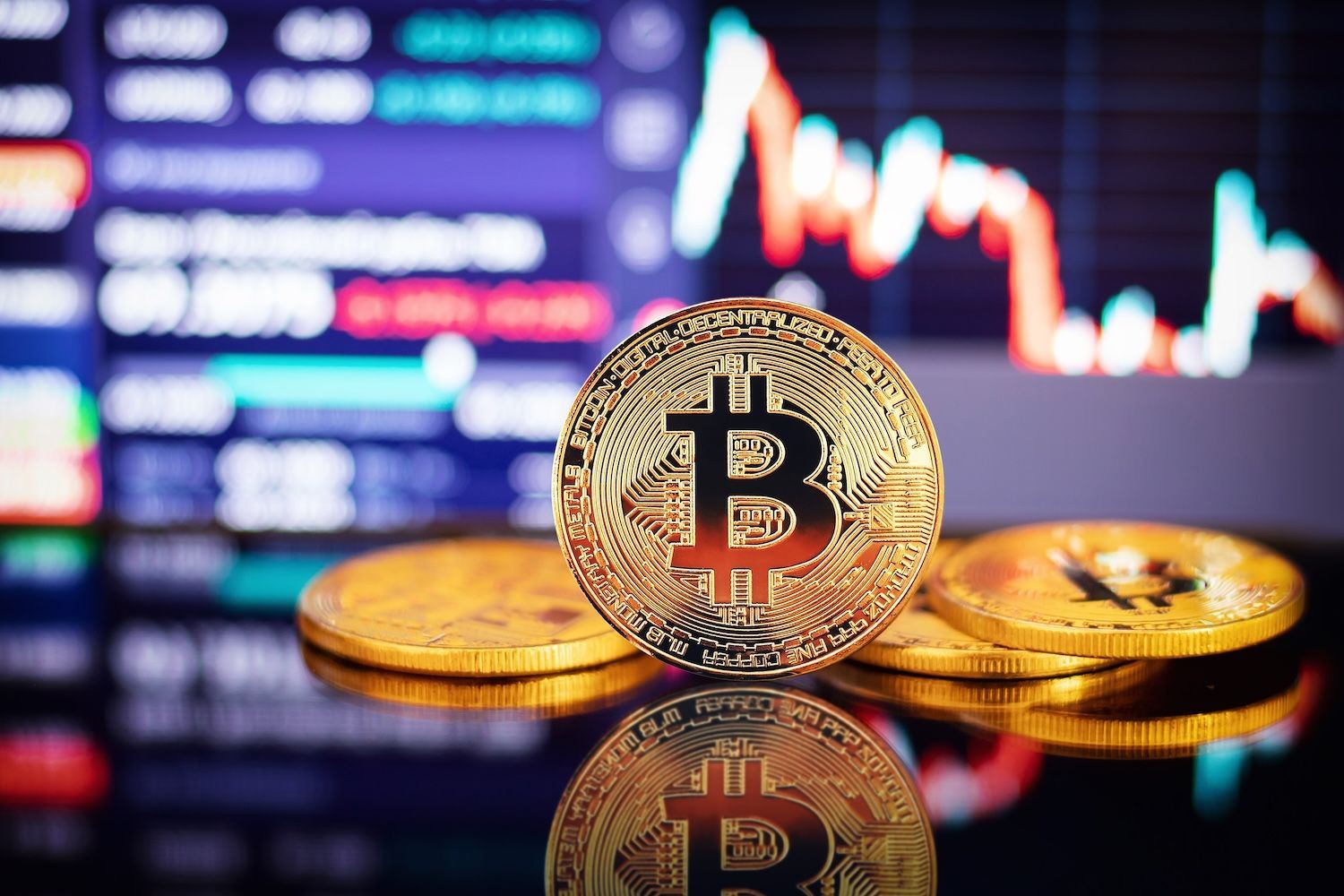 比特币ETF单日净流入2.17亿美元，贝莱德主导资金回流
